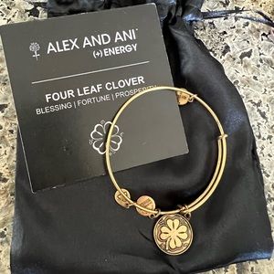 Alex and Ani four leaf clover bracelet 🍀